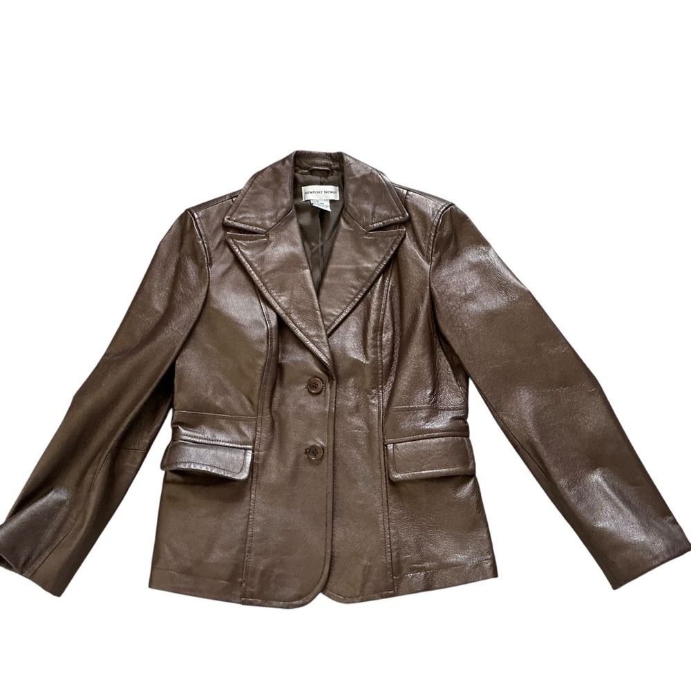 Vintage Newport News Sz 10 brown 2-button women’s leather jacket shoulder pads